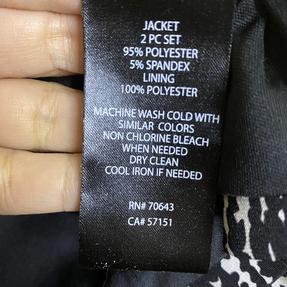 Jessica Howard Textured Black and White Blazer - Picture 6 of 8